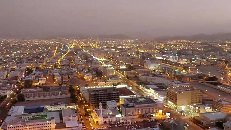 العيدية بالطائف مظهر اجتماعي لتبادل التهاني بالعيد السعيد