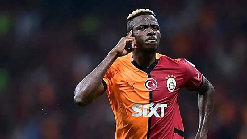 نابولي يرفض عرض غلطة سراي لضم أوسيمين