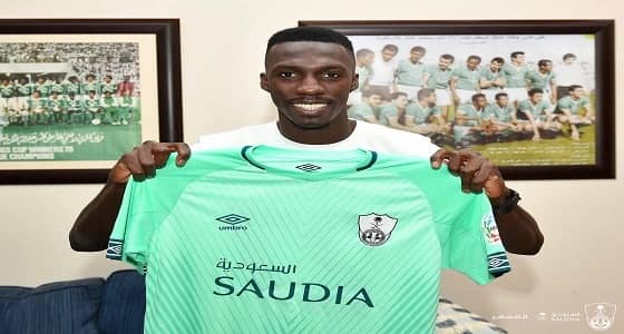 بالصور.. " الحاج " ينضم للأهلي بعقد يمتد إلى 5 سنوات