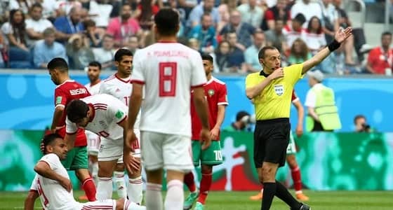 بالفيديو والصور.. الحظ يقف بجانب إيران أمام المغرب في الدقائق الأخيرة