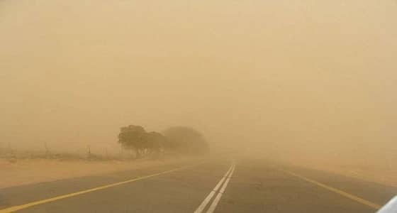 إنذارات برياح وأمطار رعدية وأتربة على 9 مناطق