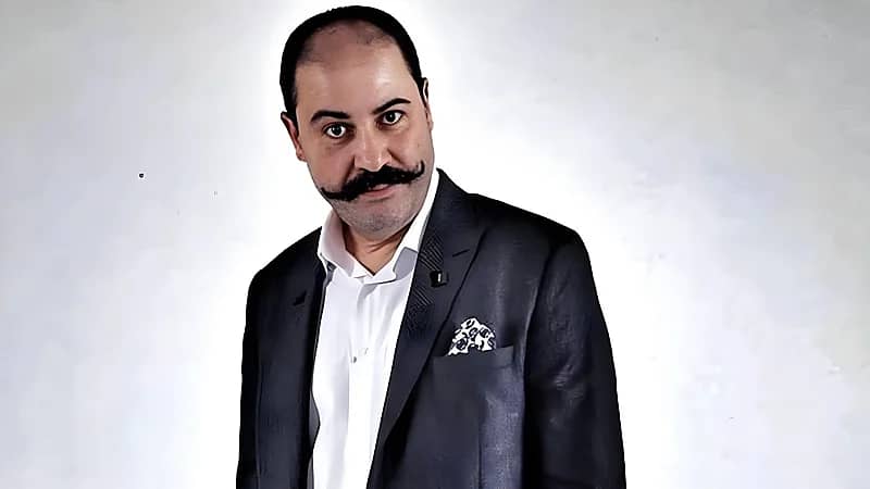 وفاة الفنان التركي شكيب تاشبينار عن 56 عامًا إثر أزمة قلبية مفاجئة