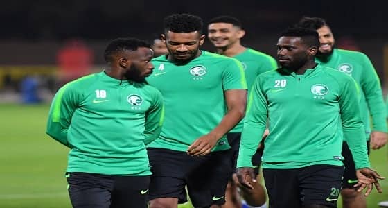 المنتخب يواصل تحضيراته.. وياسر الشهراني يشارك في التدريبات " صور "
