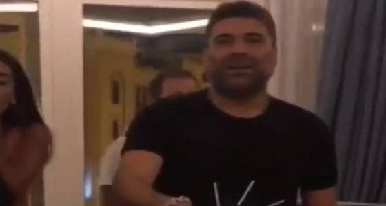 بالفيديو.. وائل كفوري يحتفل بأغنيته الجديدة بعد انفصاله عن زوجته