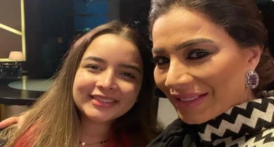 ظهور بسمة وهبة برفقة ابنة زوجها يخطف الأنظار (صورة)