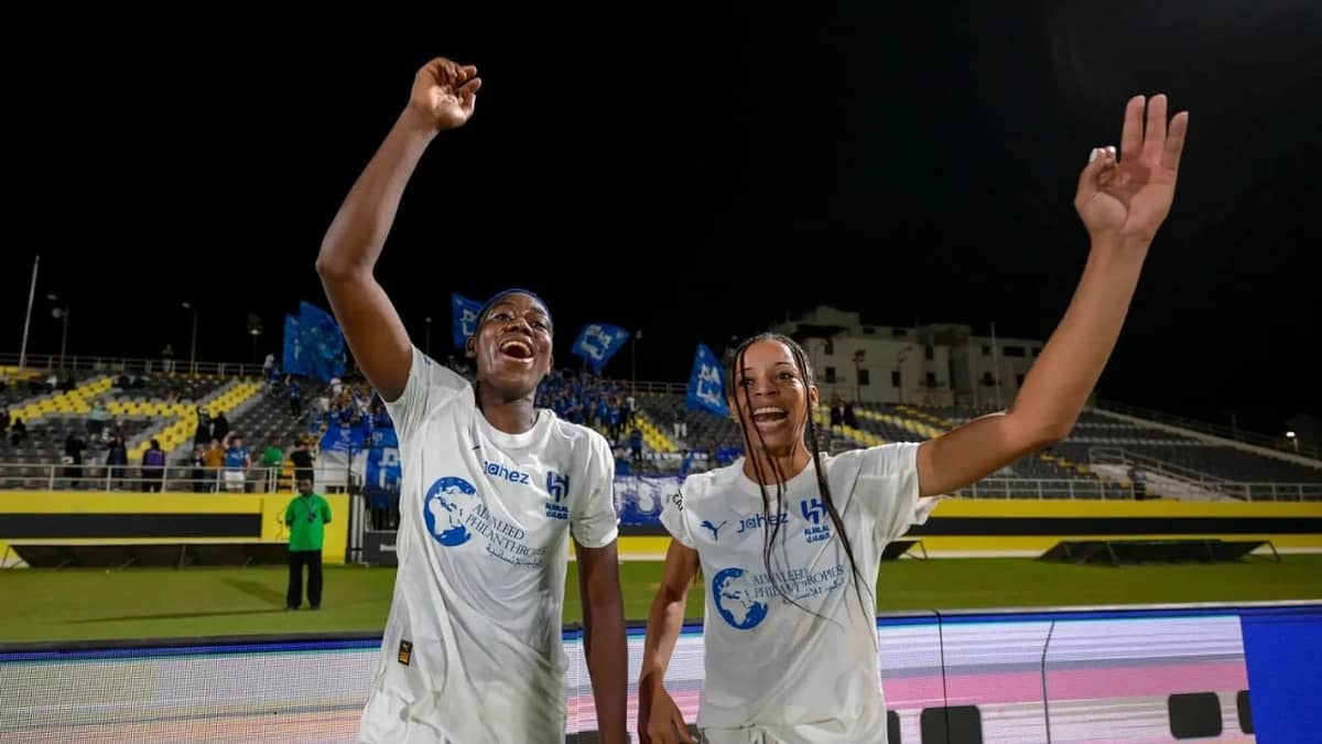 الهلال يقلب الطاولة على الاتحاد والنصر يواصل الصدارة في دوري السيدات