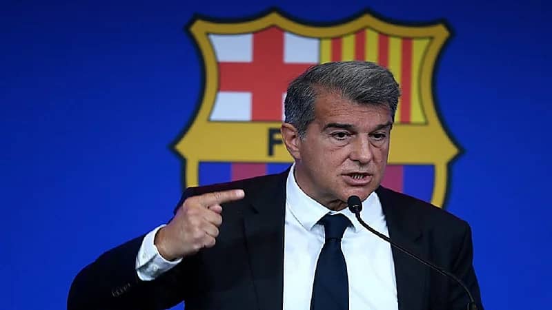 مطالب بإقالة رئيس برشلونة من الاتحاد الإسباني