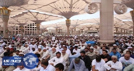 إمام المسجد النبوي يدعو للتمسك بالسنة واجتناب البدع والتناصح
