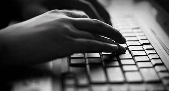 النيابة توضح عقوبة إرسال رسائل تمس الدين على شبكات التواصل