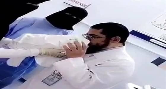 أمن عرعر ينقذ حياة امرأة على وشك الولادة