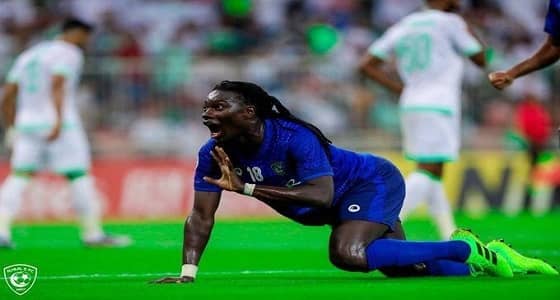 الهلال يسحق الأهلي برباعية في ذهاب دور الـ16