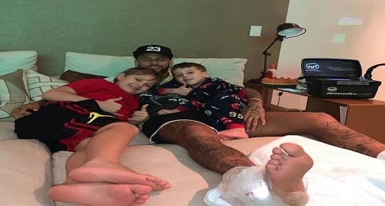بسبب الإصابة.. نيمار يساند منتخب بلاده من منزله