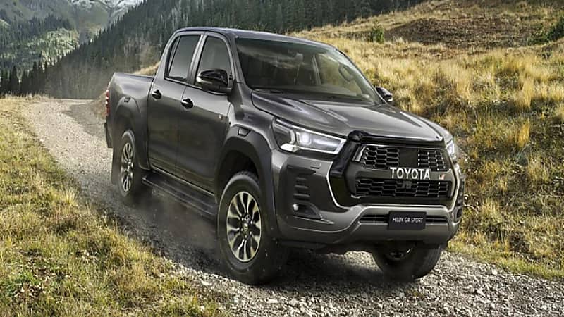 تويوتا تعلن عن النسخة الرياضية GR Sport Hilux