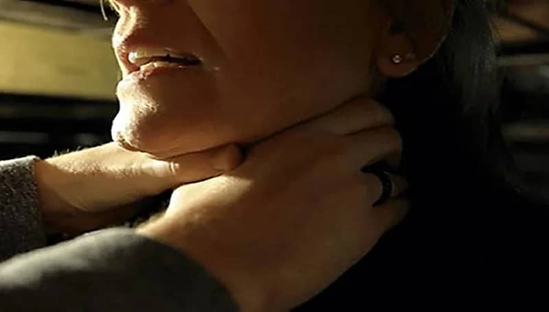 مقتل فتاة خنقًا على يد أشقائها