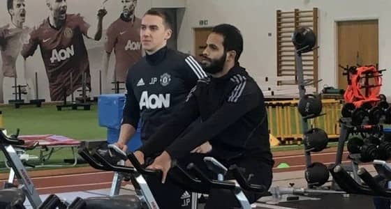 نجم النصر يستعد لكأس العالم من مانشستر يونايتد