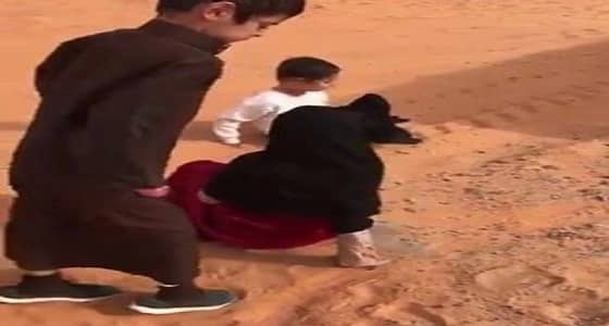 " الصحة " تتفاعل مع المواطنين عبر " تويتر " حول ثلاث أشقاء شوه المرض جسدهم