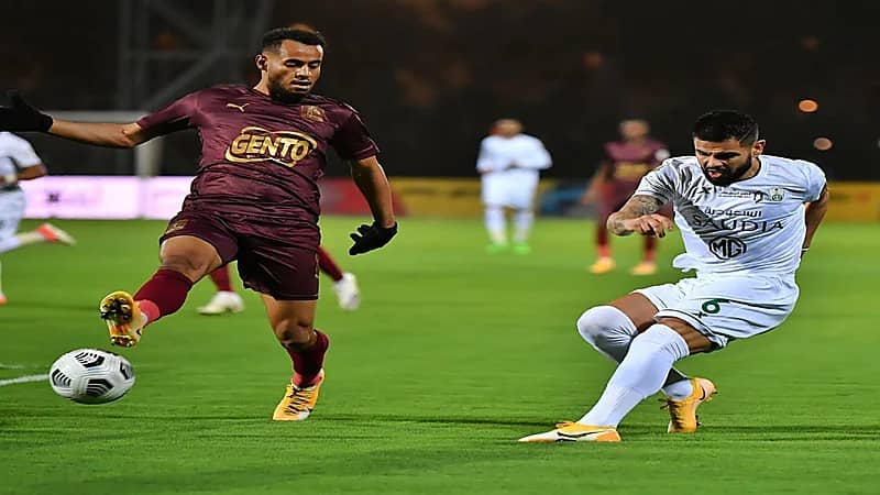 بالفيديو.. الأهلي يتعثر مجددا بالتعادل أمام العين 