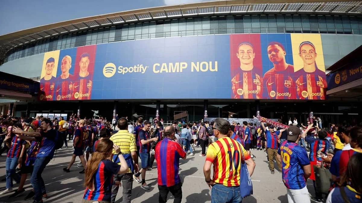 برشلونة يعود إلى كامب نو بحصة تدريبية مفتوحة في 7 نوفمبر