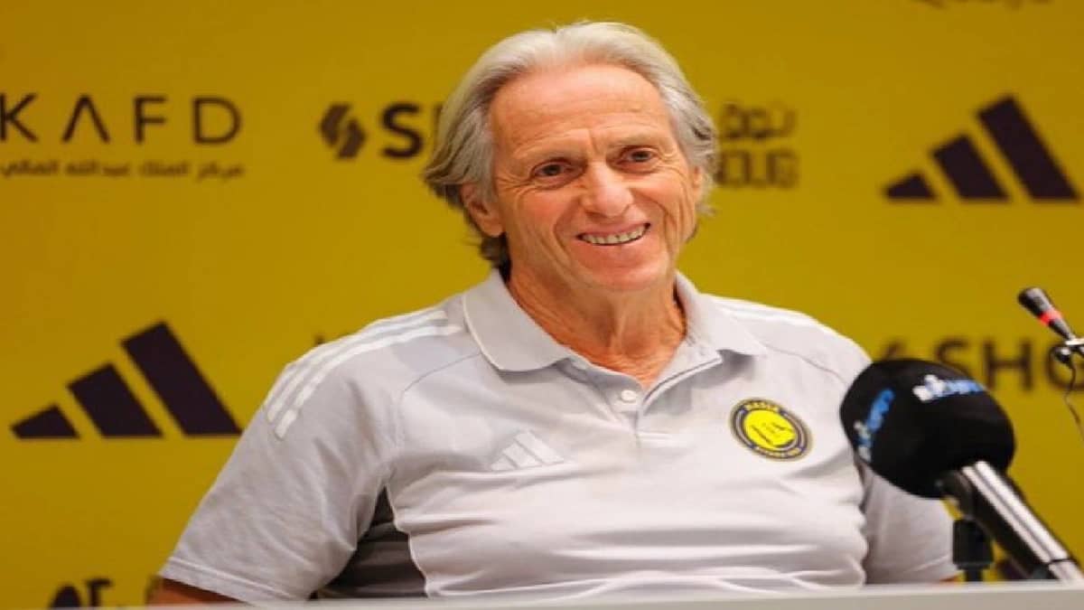 جيسوس وفيليكس وحارس الأهلي يحصدون جوائز الأفضل بـ روشن