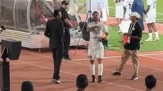 تصرف غريب من بيتروس تجاه جماهير الأهلي .. فيديو