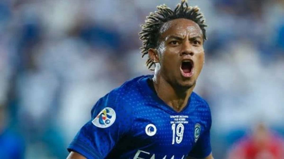 بالفيديو.. ردة فعل كاريلو بعد رؤية هتان باهبري في مقر الهلال