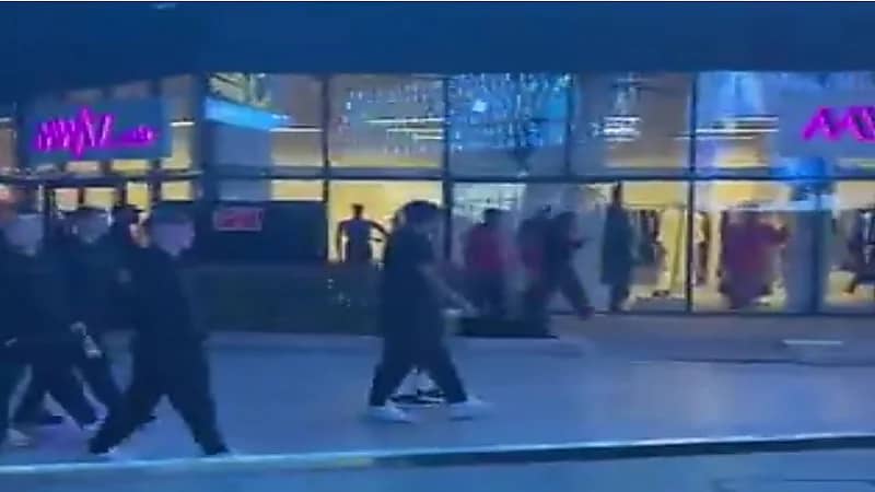 لاعبو نيوكاسل يونايتد يتجولون في بوليفارد الرياض .. فيديو