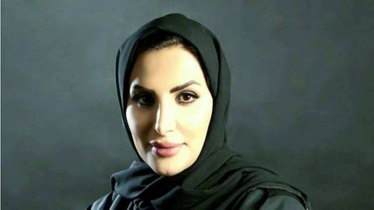 أمل الهزاني تفضح إيران: " عاجزة أمام كورونا وتستنجد بالغرب لإنقاذها "