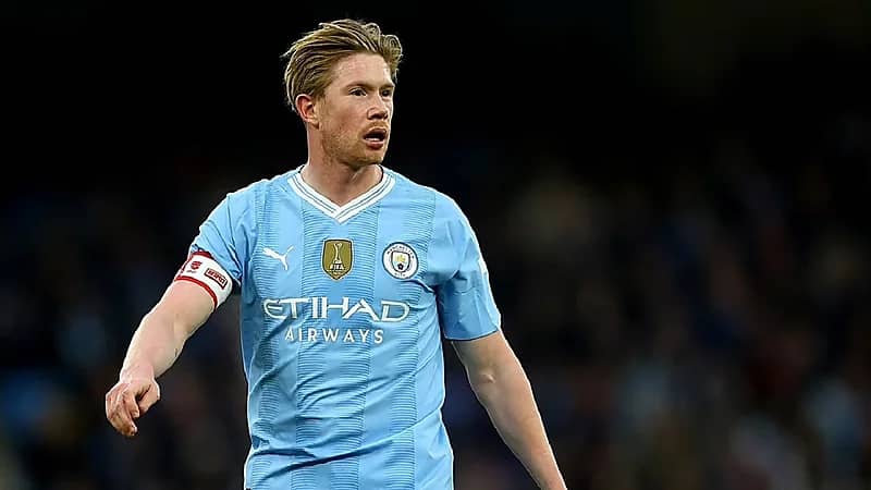 مانشستر سيتي يراقب 5 نجوم لتعويض رحيل دي بروين