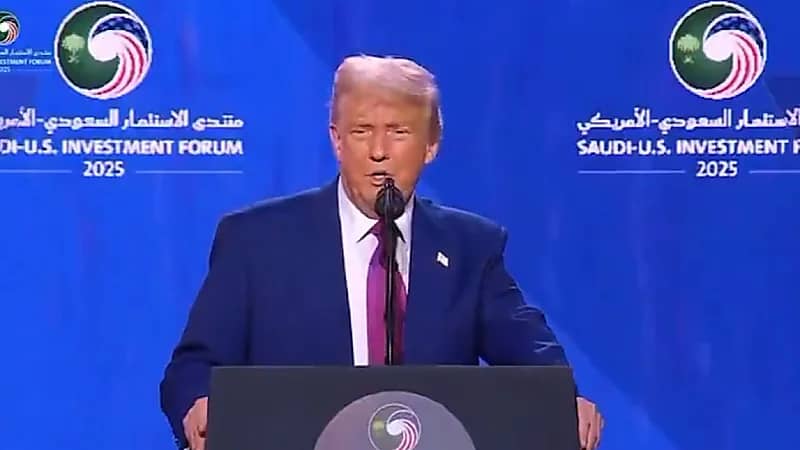 ترامب: لن أتردد في الدفاع عن المملكة وما رأيته بالرياض لا مثيل له .. فيديو