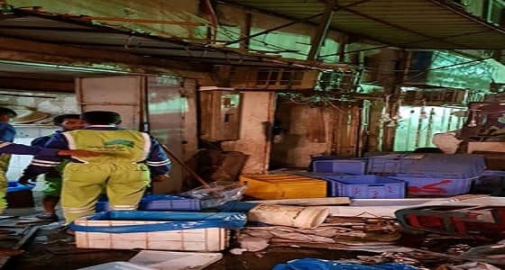 إتلاف حمولة تزن 10 قلابات كبيرة لحوم وأسماك وخضار فاسدة بمكة