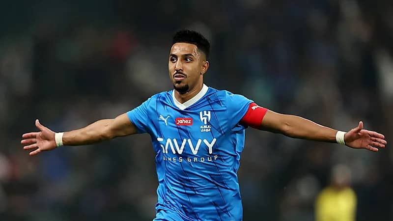 غياب سالم الدوسري عن مباراة الهلال والفتح