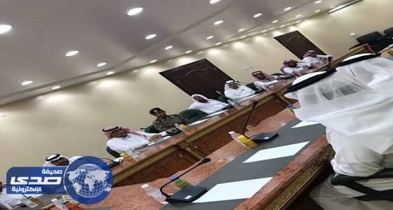 " محافظ غامد الزناد " يجتمع بلجان فعاليات مهرجان الربيع