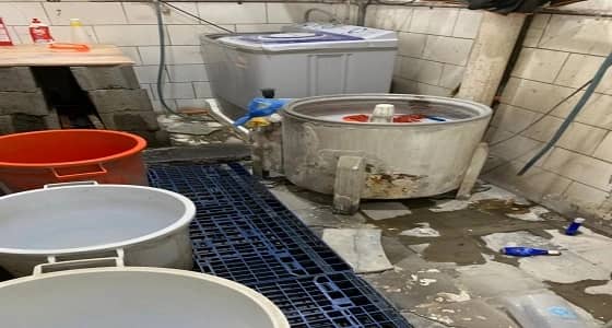 بلدية خميس مشيط تكثف جولاتها الرقابية على مواد غذائية غير صالحة للإستخدام الآدمي