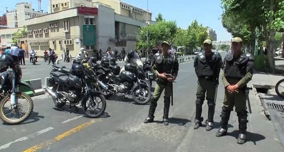 إيران " مرعوبة " من الأحوازيين.. تعزيزات عسكرية واعتقالات واسعة ومحارق