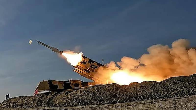 الجيش الإسرائيلي ينشر فيديو يوثّق الضربات التي استهدفت مواقع داخل إيران.. فيديو