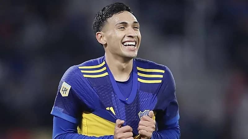 فيرنانديز يقرر الانتقال إلى القادسية