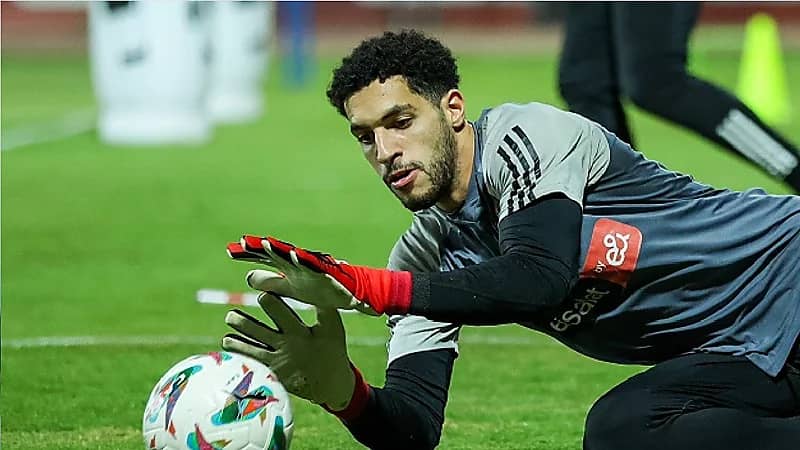 جماهير غينيا بيساو تعتدي على حارس منتخب مصر