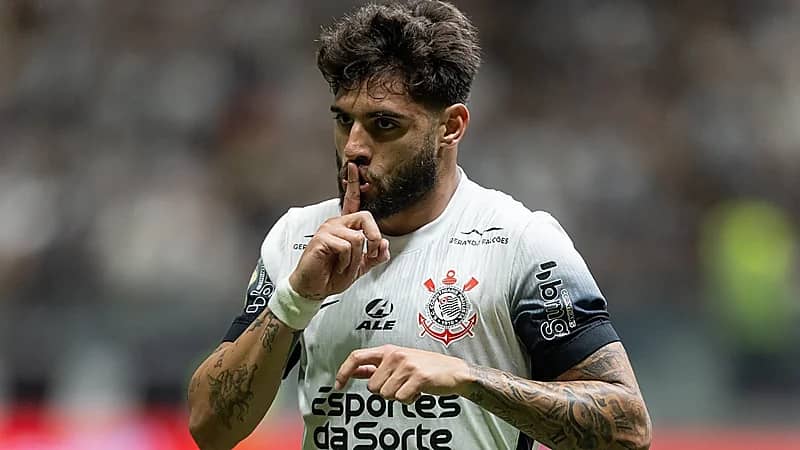 الاتحاد ينافس النصر لضم ألبيرتو