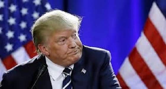 ترامب يصف قرار تعليق الحظر بالـ"  السخيف  "