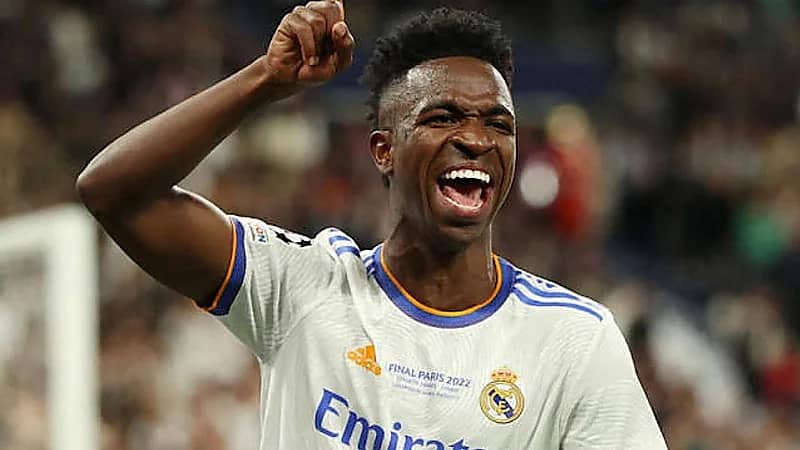 قائد أتلتيكو مدريد يحذّر فينيسيوس من الاحتفال بالرقص في ديربي مدريد (فيديو)