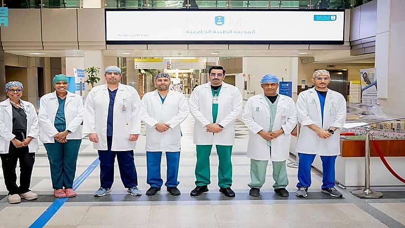 استئصال ورمٍ في القفص الصدري باستخدام الروبوت الجراحي بطبيّة جامعة الملك سعود