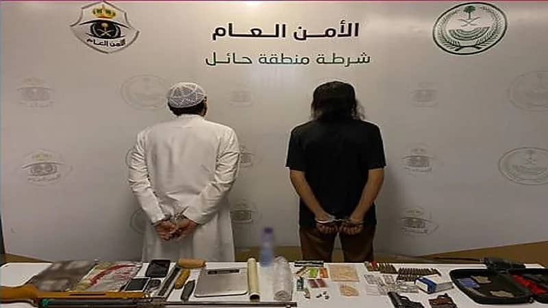 ضبط مواطنين روجا للمخدرات وبحوذتهما ذخيرة حية في حائل