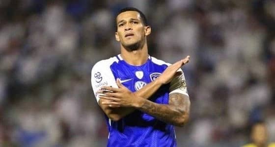" ريفاس " يطلب مغادرة " الهلال "