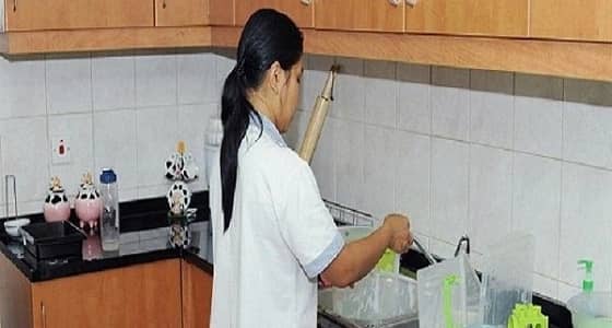 فئة هامة ممنوعة من استقدام عاملة منزلية.. والسبب لا حل له