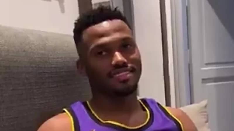 أيمن يحيى: أبي النصر فقط .. فيديو