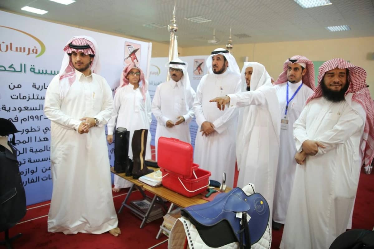 برنامج لـ " رعاية الشباب " لتعريف 700 طالب على رياضة الفروسية