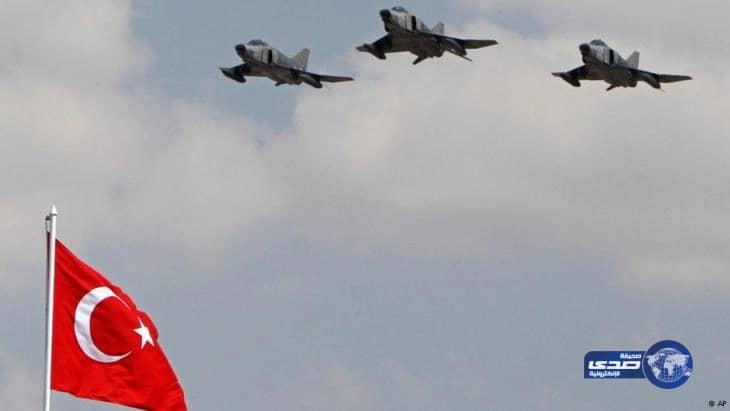 إسقاط مروحية عسكرية تابعة للانقلابيين بأنقرة