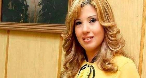 بالفيديو..رانيا فريد شوقي ترقص بالعصا خلال نزهة