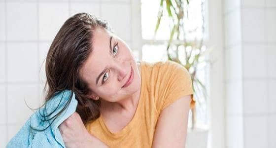 تخلصي من تجفيف شعرك بالطرق التقليدية بتلك البدائل !!