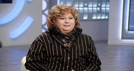 سمية الألفي تكشف عن حقيقة مرضها النادر وعجزها عن الحركة